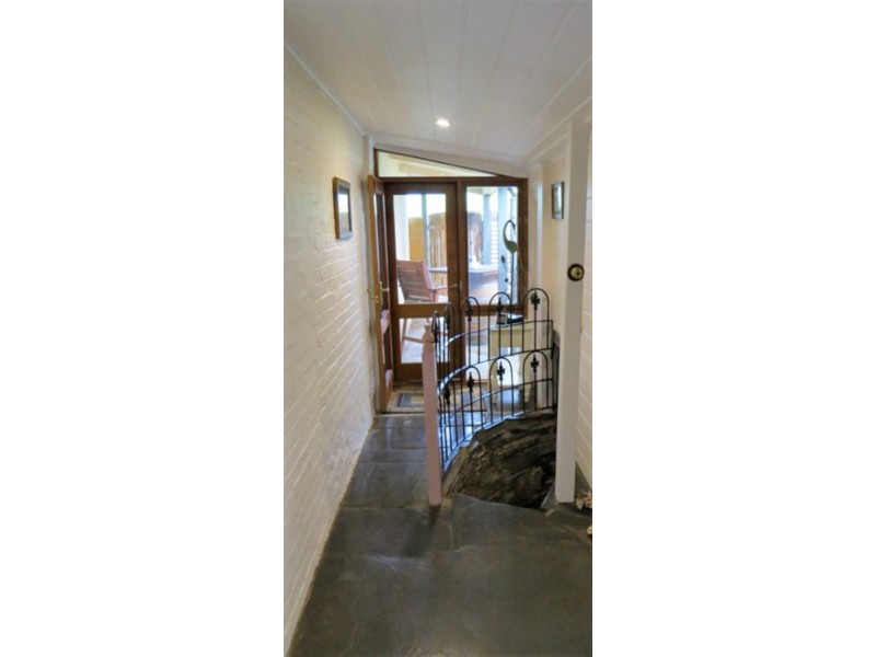13 St Peters Terrace, Willunga SA 5172