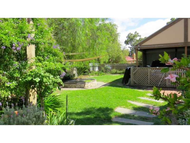 13 St Peters Terrace, Willunga SA 5172