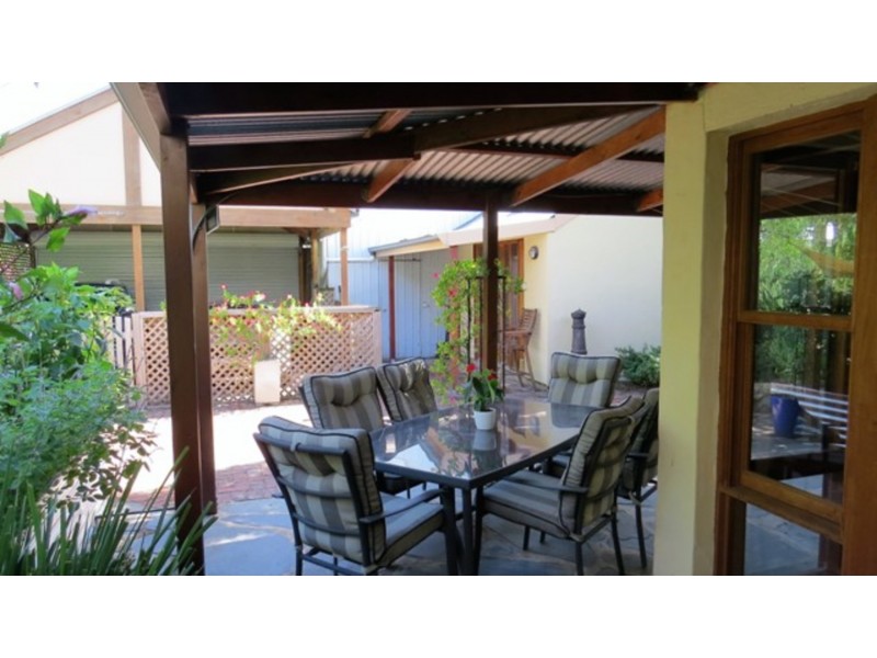 13 St Peters Terrace, Willunga SA 5172