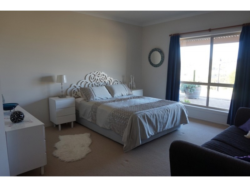 88 Willowburn Drive, Mount Compass SA 5210