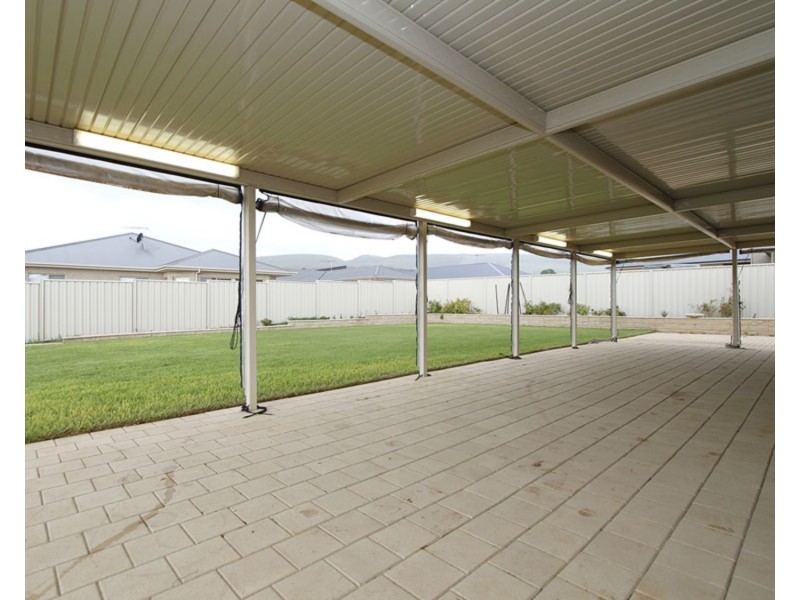 9 Crystal Harmony Court, Sellicks Beach SA 5174