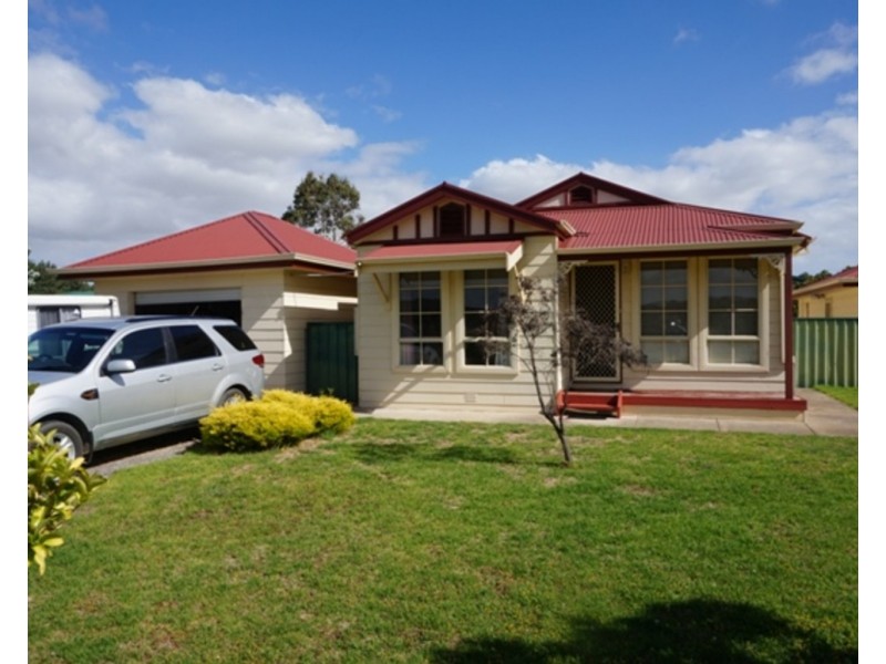 83 Heysen Boulevard, Mount Compass SA 5210
