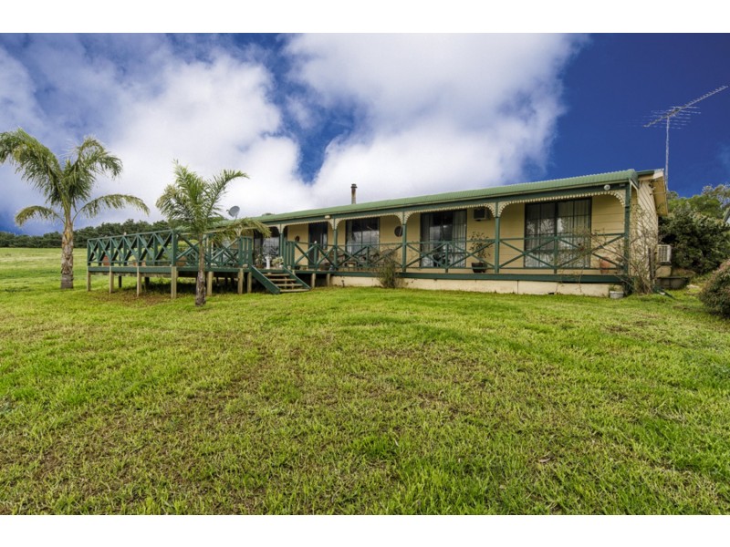 136 Through Road, Mount Compass SA 5210