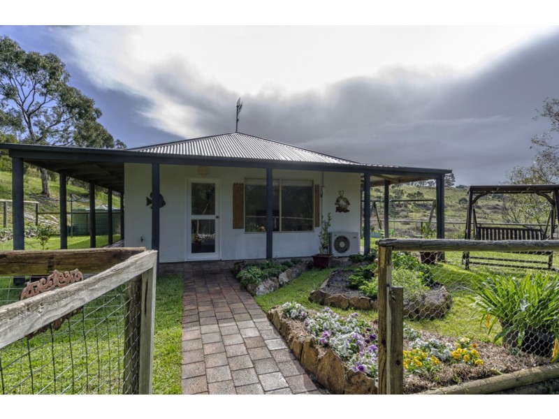 54 Pyne Hill Road, Wattle Flat SA 5203