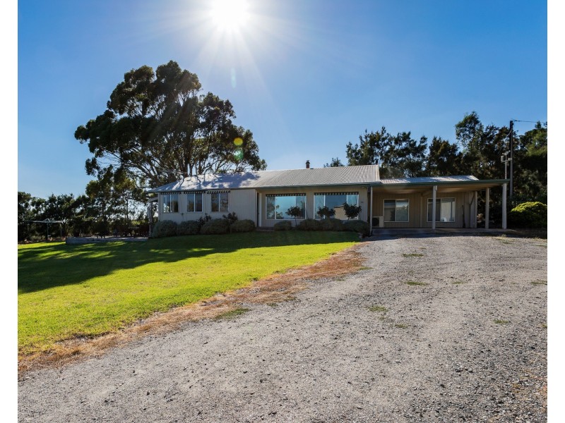 409 Plains Road, Sellicks Hill SA 5174