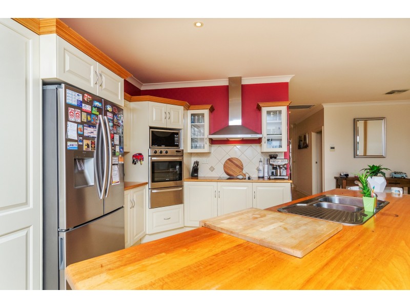 38 George Francis Drive, Mount Compass SA 5210