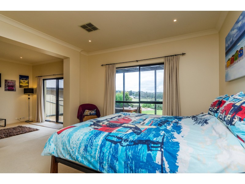 38 George Francis Drive, Mount Compass SA 5210