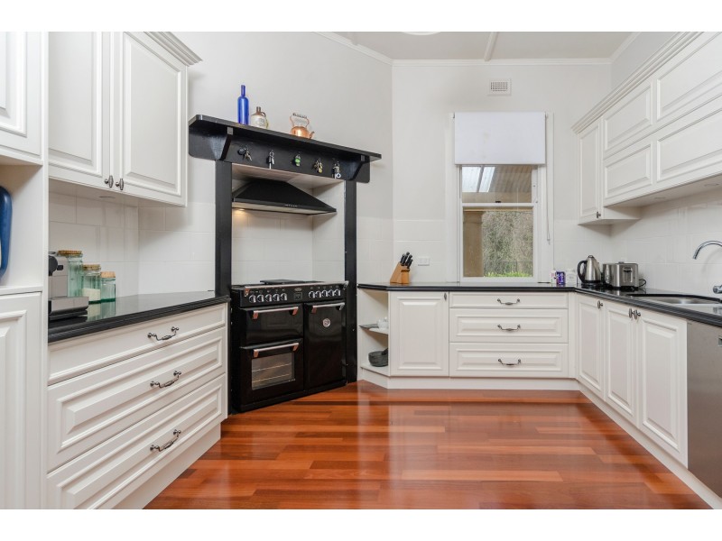 322 Clarendon Road, Clarendon SA 5157