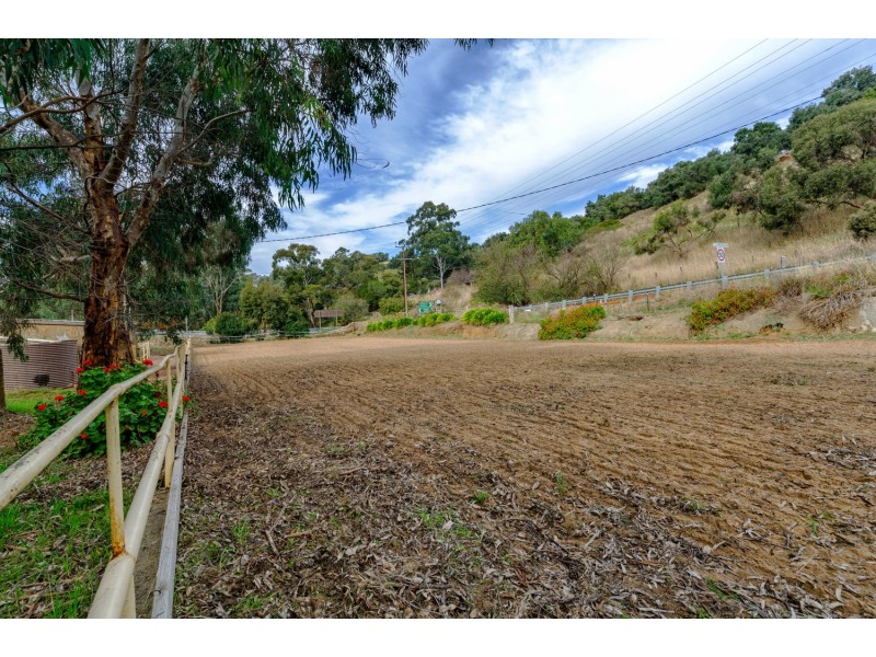 322 Clarendon Road, Clarendon SA 5157