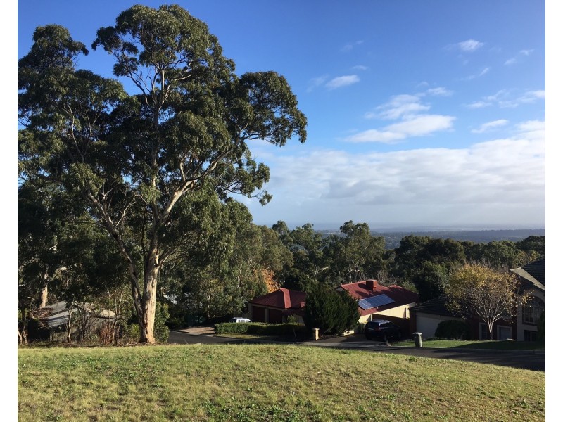 8 The Crest, Chandlers Hill SA 5159