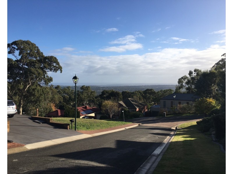 8 The Crest, Chandlers Hill SA 5159