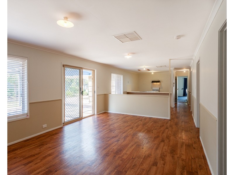 10 Greenlees Parade, Aldinga Beach SA 5173