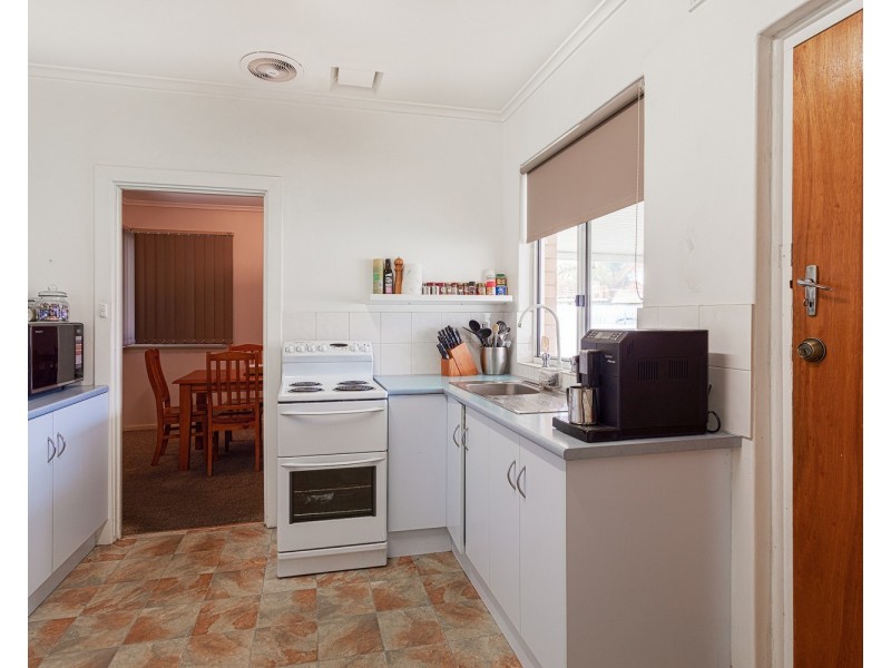 24 Finniss Street, Marion SA 5043