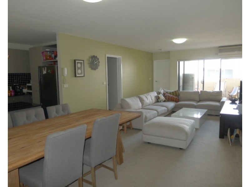 11/2A Baillie Street, North Melbourne VIC 3051