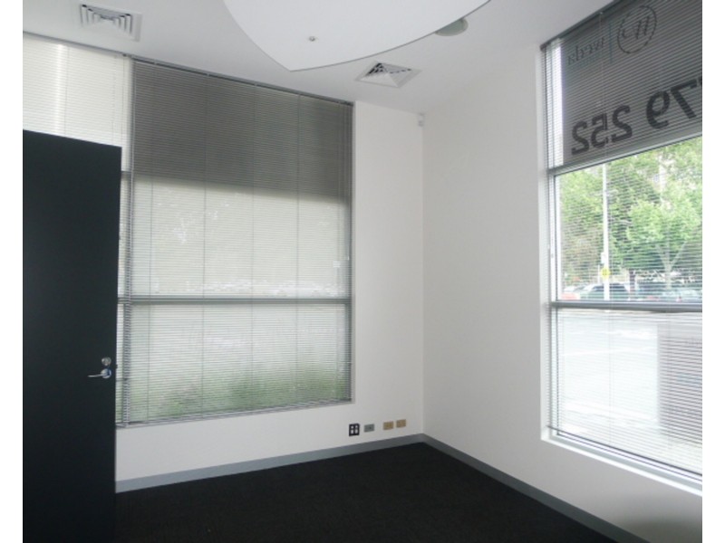 127 Boundary Road, North Melbourne VIC 3051