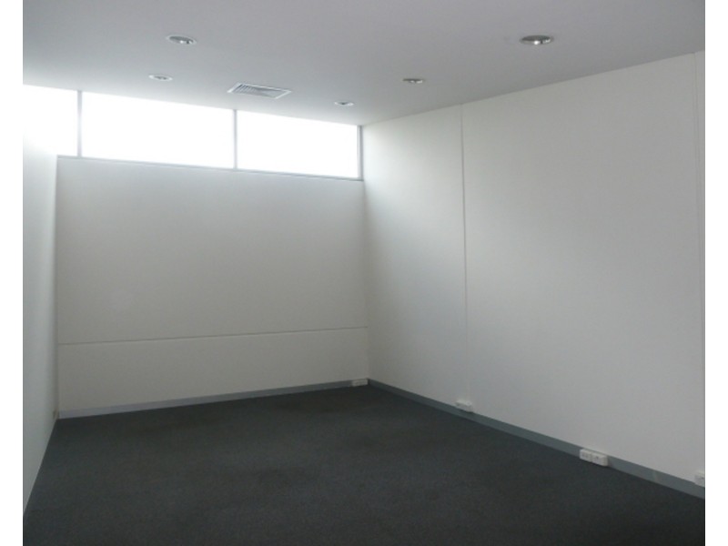 127 Boundary Road, North Melbourne VIC 3051