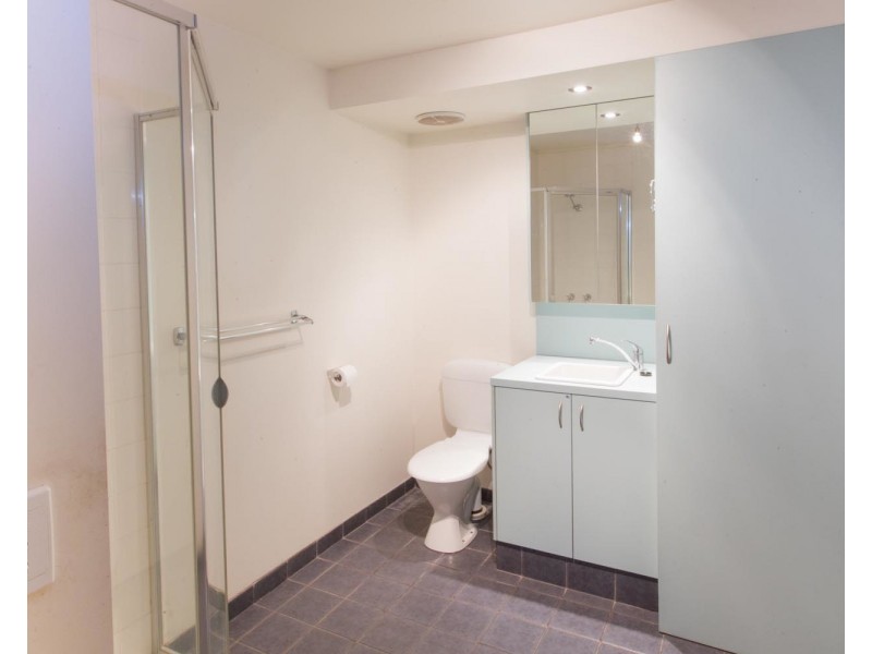 2/66 Curzon Street, North Melbourne VIC 3051