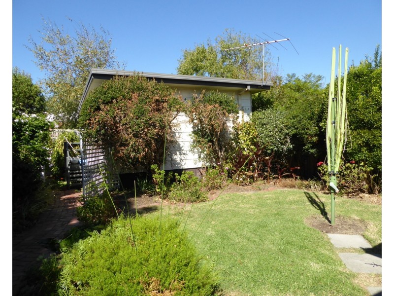 84 Alma Street, Malvern East VIC 3145