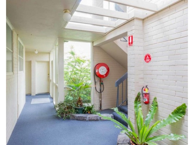 8/19 Chapman Street, North Melbourne VIC 3051