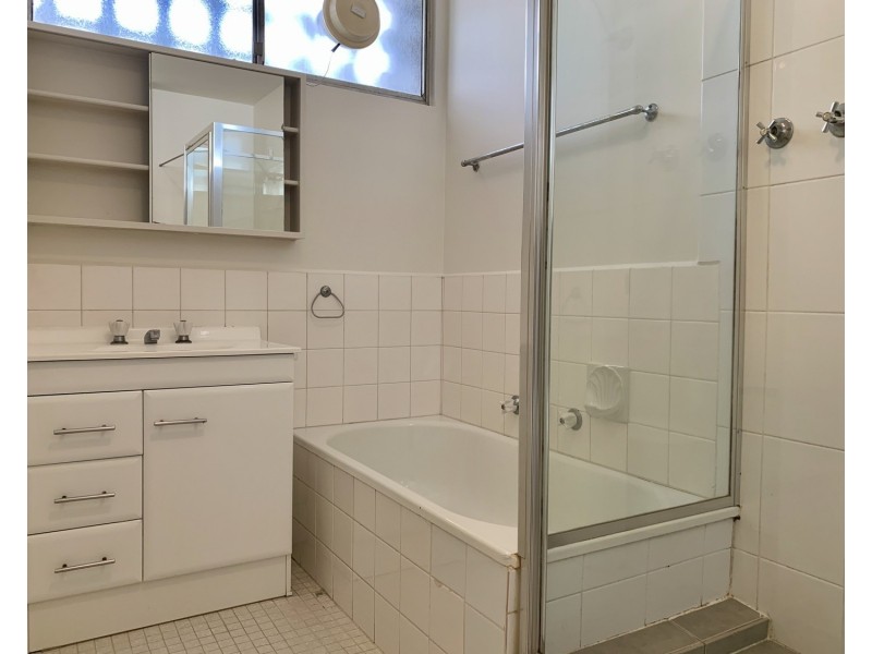 8/678 Lygon Street, Carlton North VIC 3054