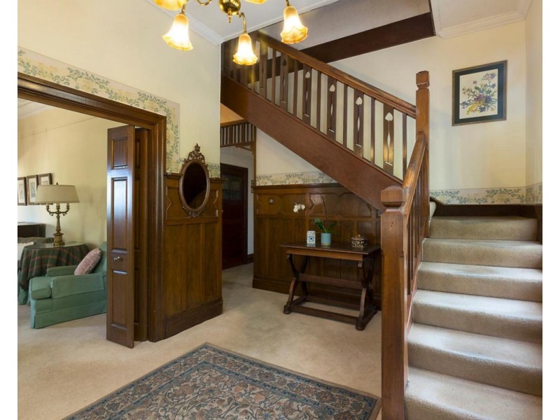 6 Cradley Avenue, Kew VIC 3101