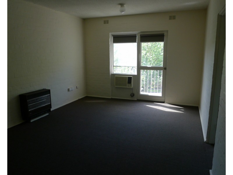 C1-5/73 O’Shanassy Street, North Melbourne VIC 3051