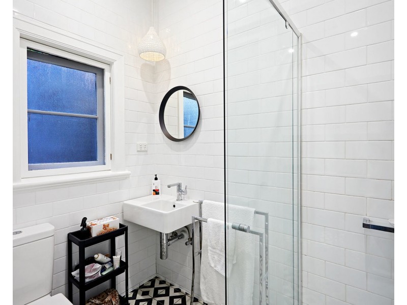 3 Bayswater Road, Kensington VIC 3031