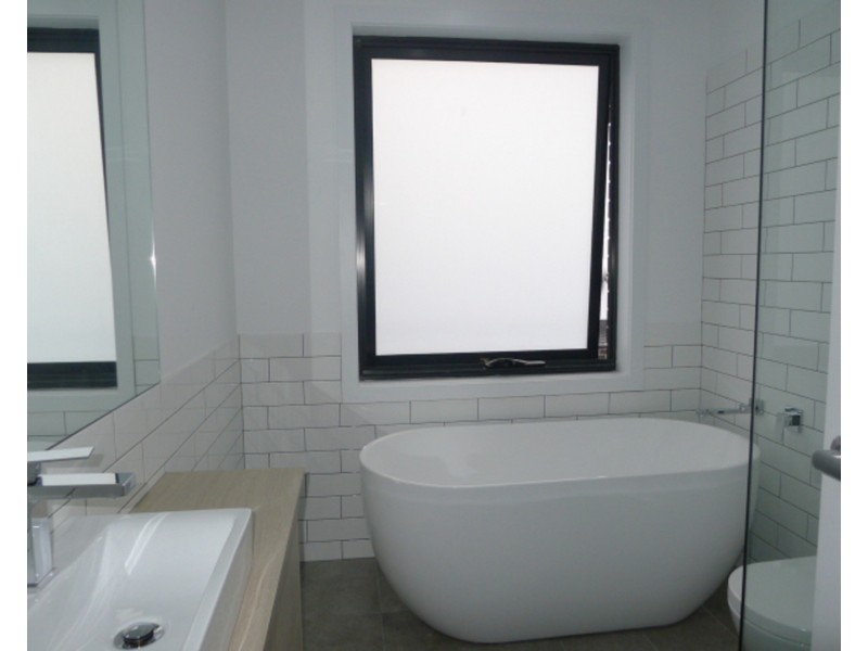 2/32 Risdon Drive, Notting Hill VIC 3168