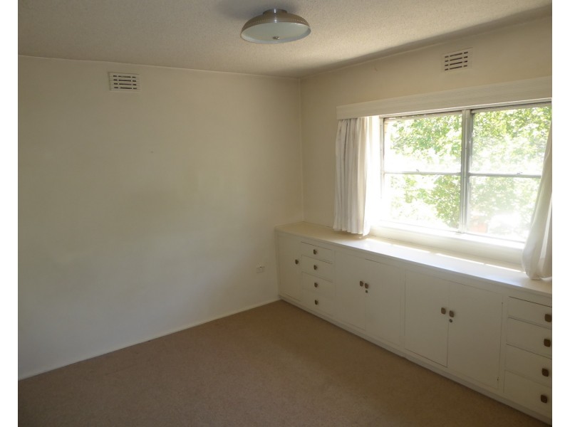 C1-6/73 O’Shanassy Street, North Melbourne VIC 3051