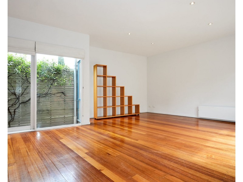 3/11 Austin Place, West Melbourne VIC 3003