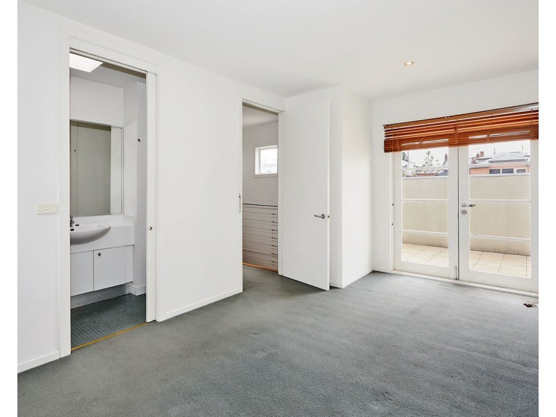 3/11 Austin Place, West Melbourne VIC 3003
