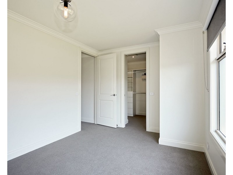 2/44 Lincoln Road, Essendon VIC 3040