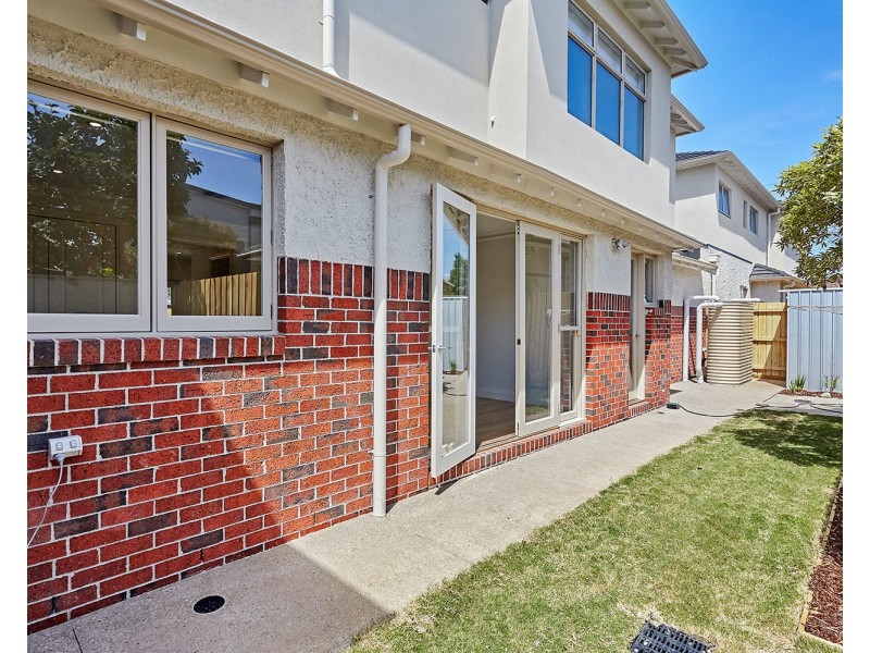 2/44 Lincoln Road, Essendon VIC 3040