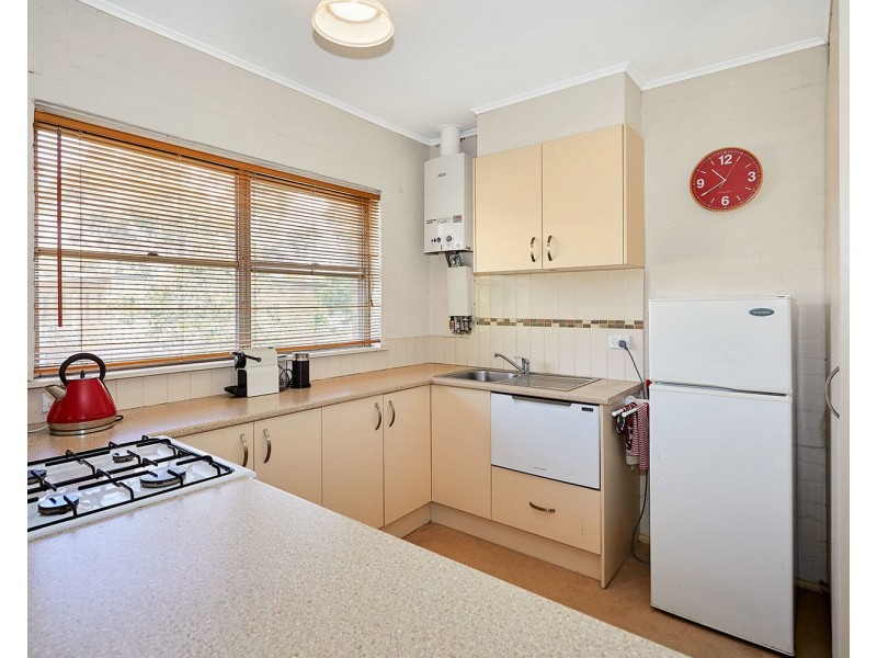 D2-4/81 O’Shanassy Street, North Melbourne VIC 3051