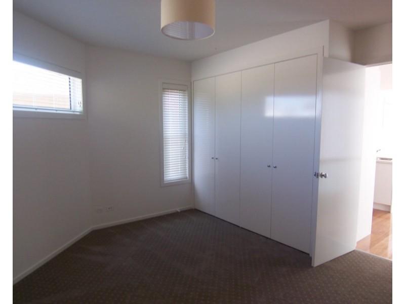 38 Avis Lane, North Melbourne VIC 3051