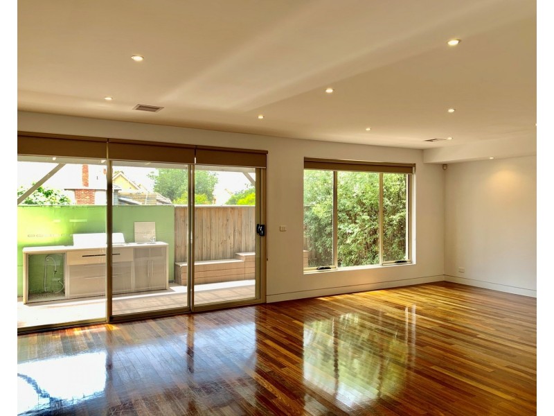 1 Kilmartin Street, Essendon VIC 3040