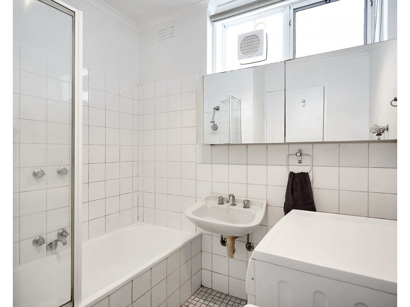 12/7 Curran Street, North Melbourne VIC 3051