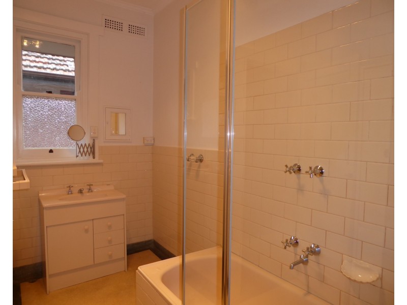 8/18 St Georges Road, Elsternwick VIC 3185