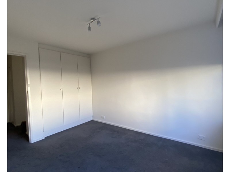 13/495 Royal Parade, Parkville VIC 3052