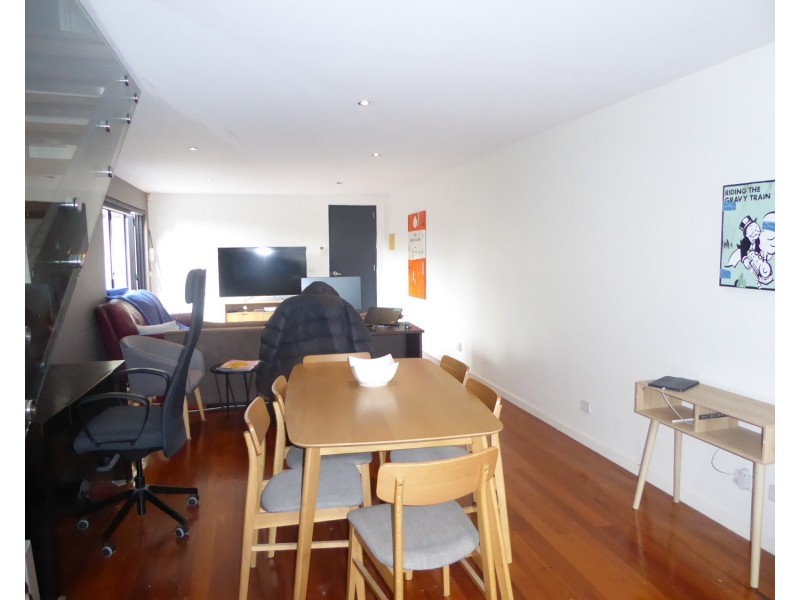 2/25 Bendigo Street, North Melbourne VIC 3051