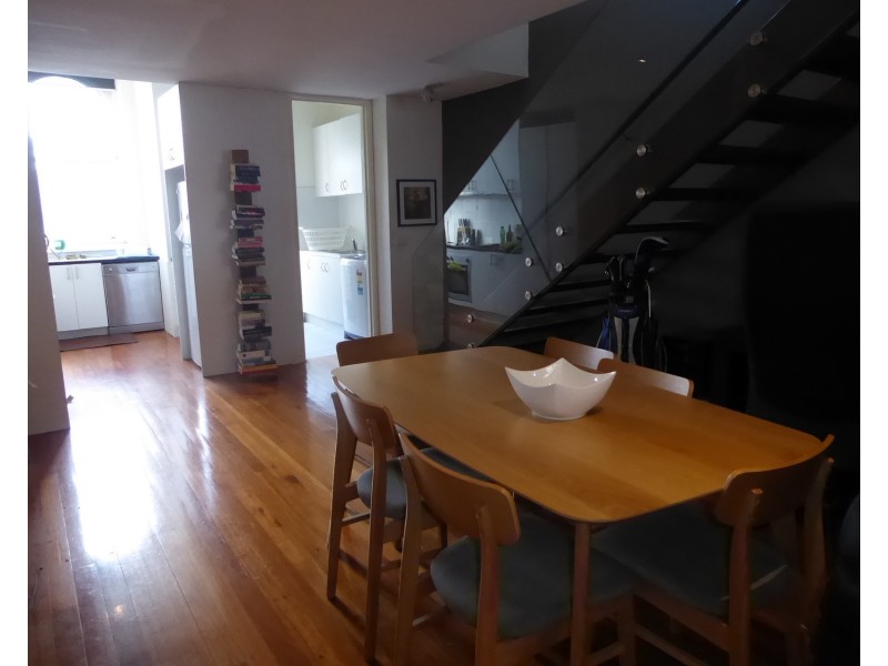 2/25 Bendigo Street, North Melbourne VIC 3051