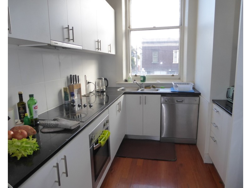 2/25 Bendigo Street, North Melbourne VIC 3051