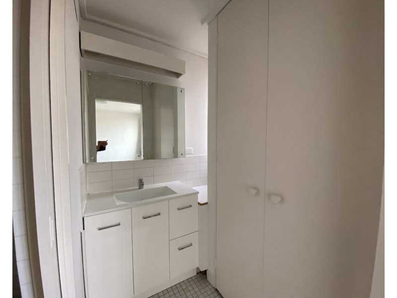 A20/335 Abbotsford Street, North Melbourne VIC 3051