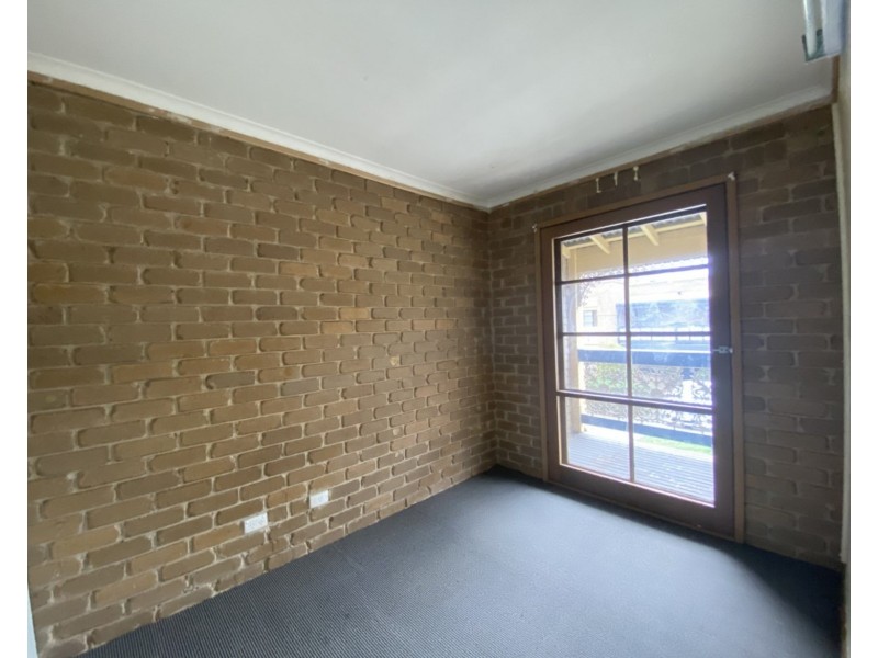 J2/116 O’Shanassy Street, North Melbourne VIC 3051