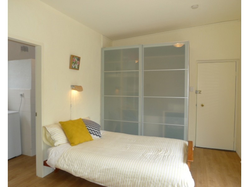 6/57 Foam Street, Elwood VIC 3184