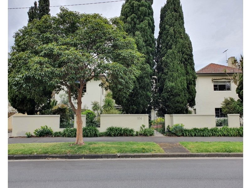 9/104 The Avenue, Parkville VIC 3052