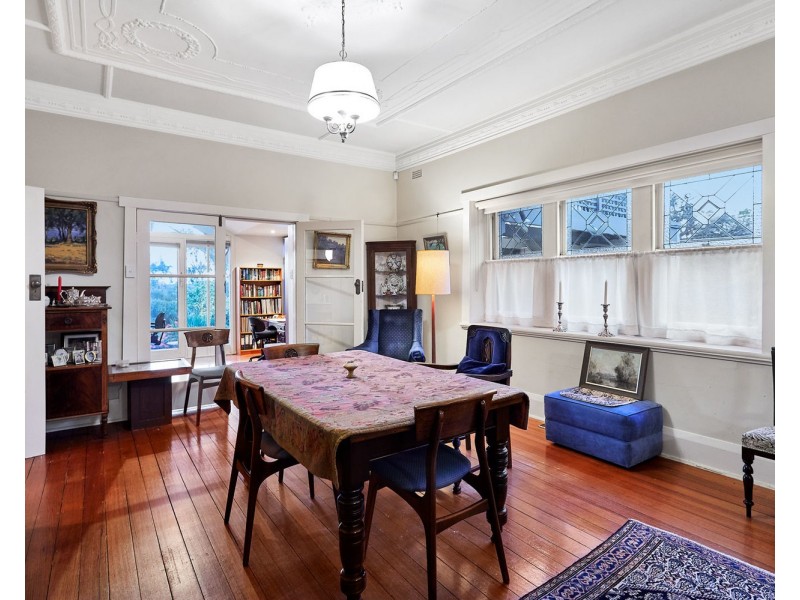 26 Rockbeare Grove, Ivanhoe VIC 3079