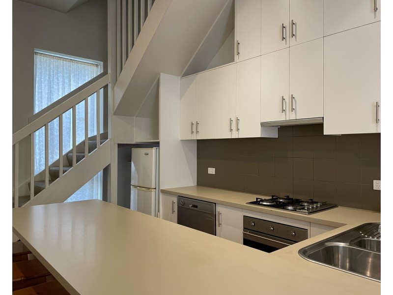 2/57 Courtney Street, North Melbourne VIC 3051