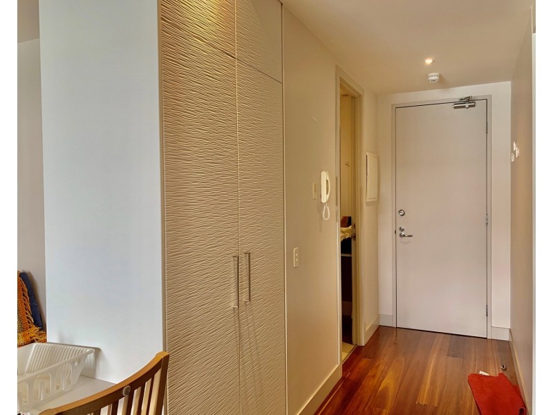 402/30 Wreckyn Street, North Melbourne VIC 3051