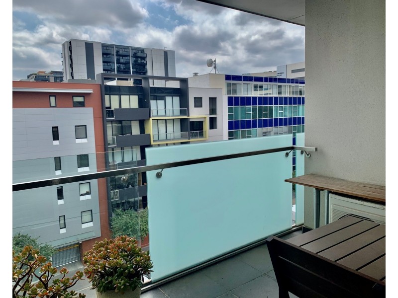 402/30 Wreckyn Street, North Melbourne VIC 3051